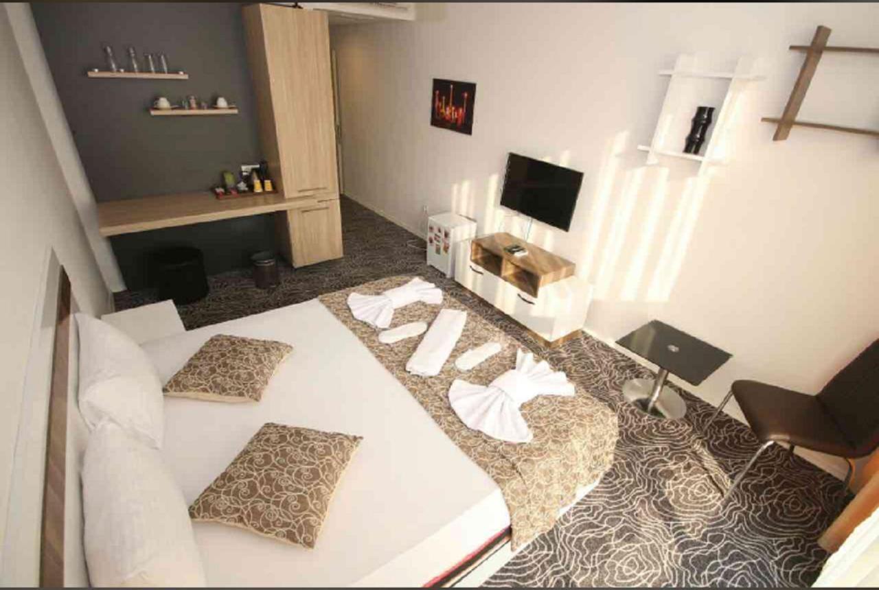 Point Last Buyukcekmece Exteriér fotografie
